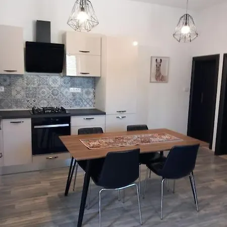 Fisherman's House Apartman *