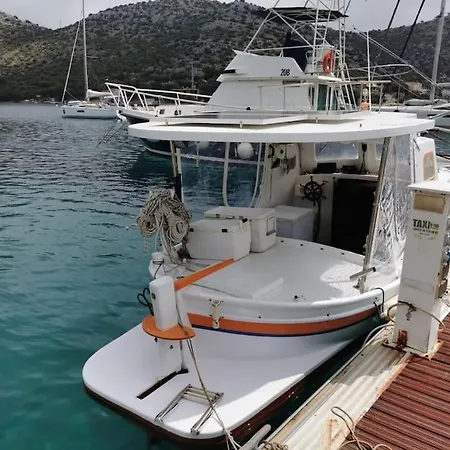 Fisherman's House Apartment Skrivena Luka